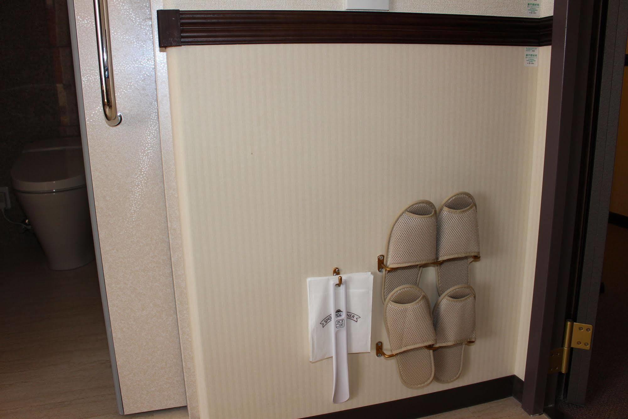 Toyoko Inn Kofu-Eki Minami-Guchi No.1 Екстериор снимка